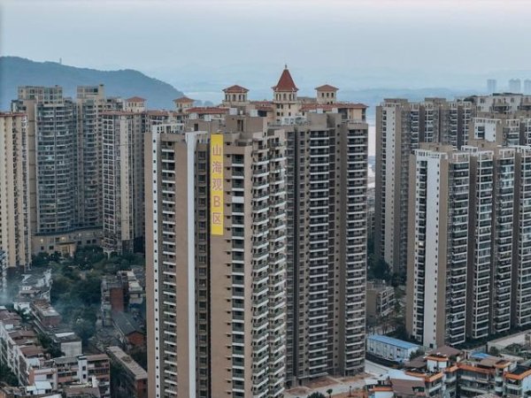 日富农优配 拆不动的深圳危房：容积率锁死开发商，自筹重建成唯一出路